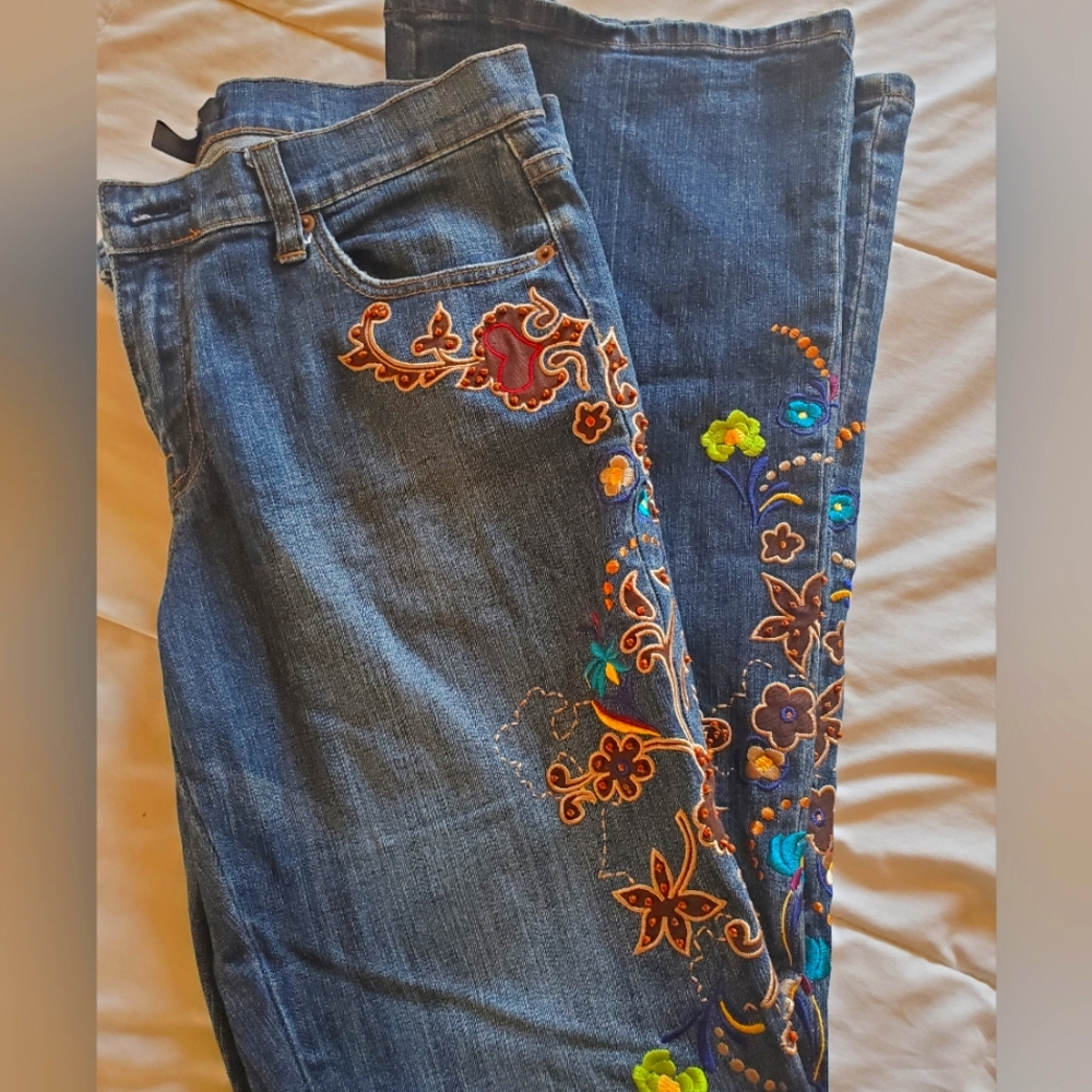 Women's Vintage Hand Embroidered jeans
